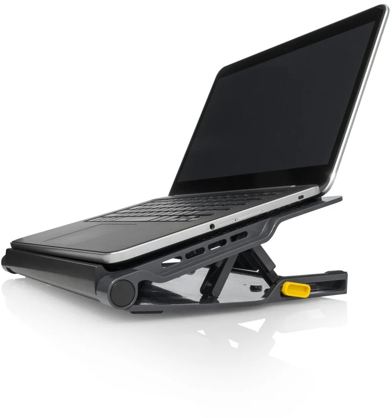 Support ordinateur portable TARGUS ventilé 17''Chill Mat With 4-Port Hub