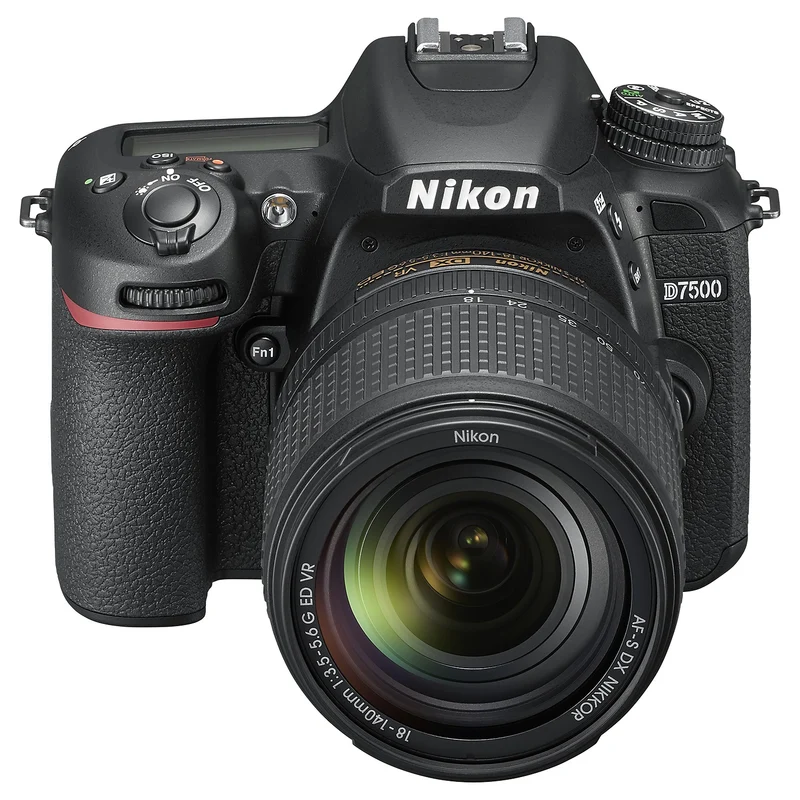 Appareil photo Reflex NIKON D7500 + 18-140mm VR