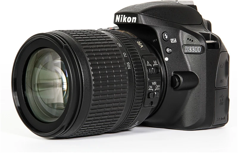 Appareil photo Reflex NIKON D3300 + 18-105VR