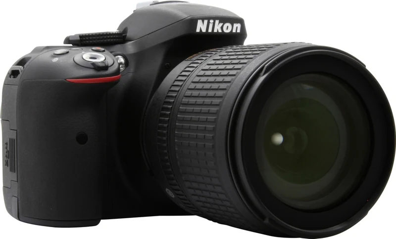 Appareil photo Reflex NIKON D5300 + AF-S 18-105vr