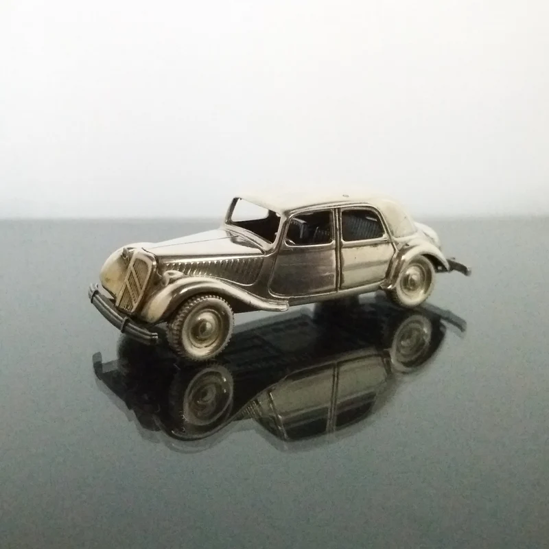 Citroën Traction Avant 15 six 1:87