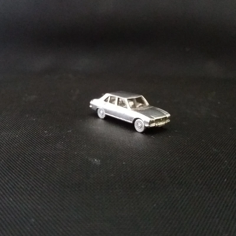 Peugeot 504 1:160