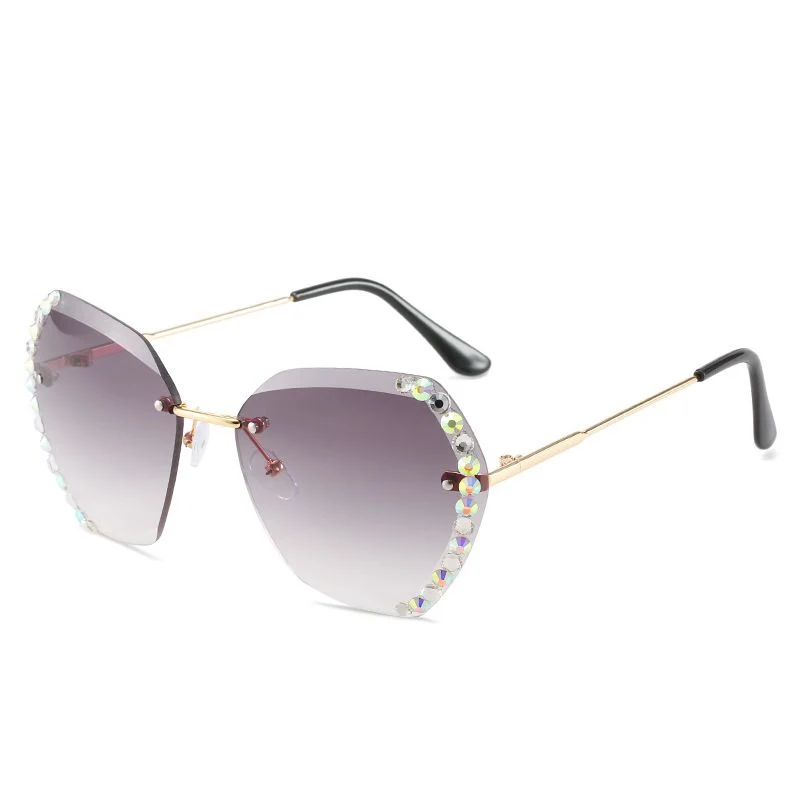 Lunettes de soleil hexagonales en diamant