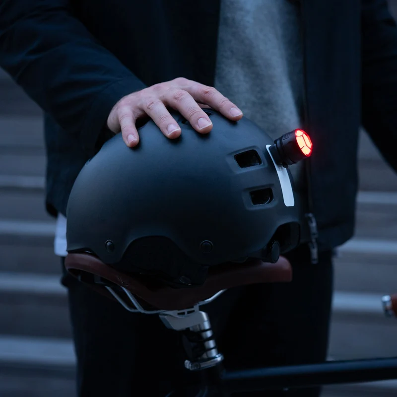 Support magnétique à clip VIOO pour casque (lumières non incluses)