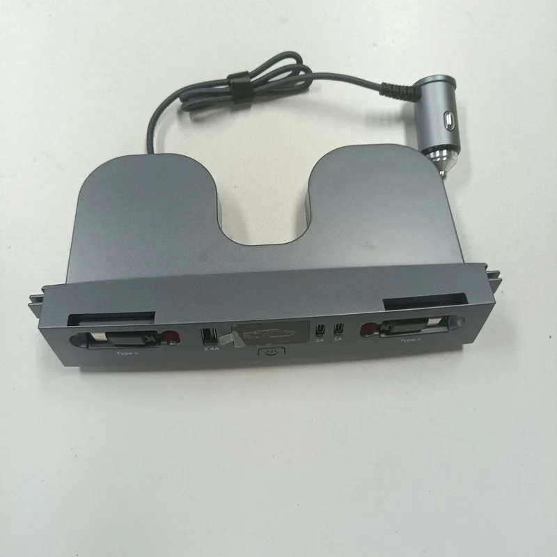 Tesla Model 3 Highland / Model Station d'accueil d'extension USB Juniper pour console centrale - Achetez en Europe TESLARY.EU
